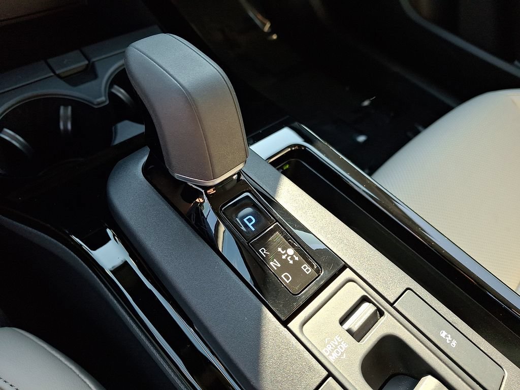 Certified 2024 Toyota Prius XLE AWD/4WD image 17