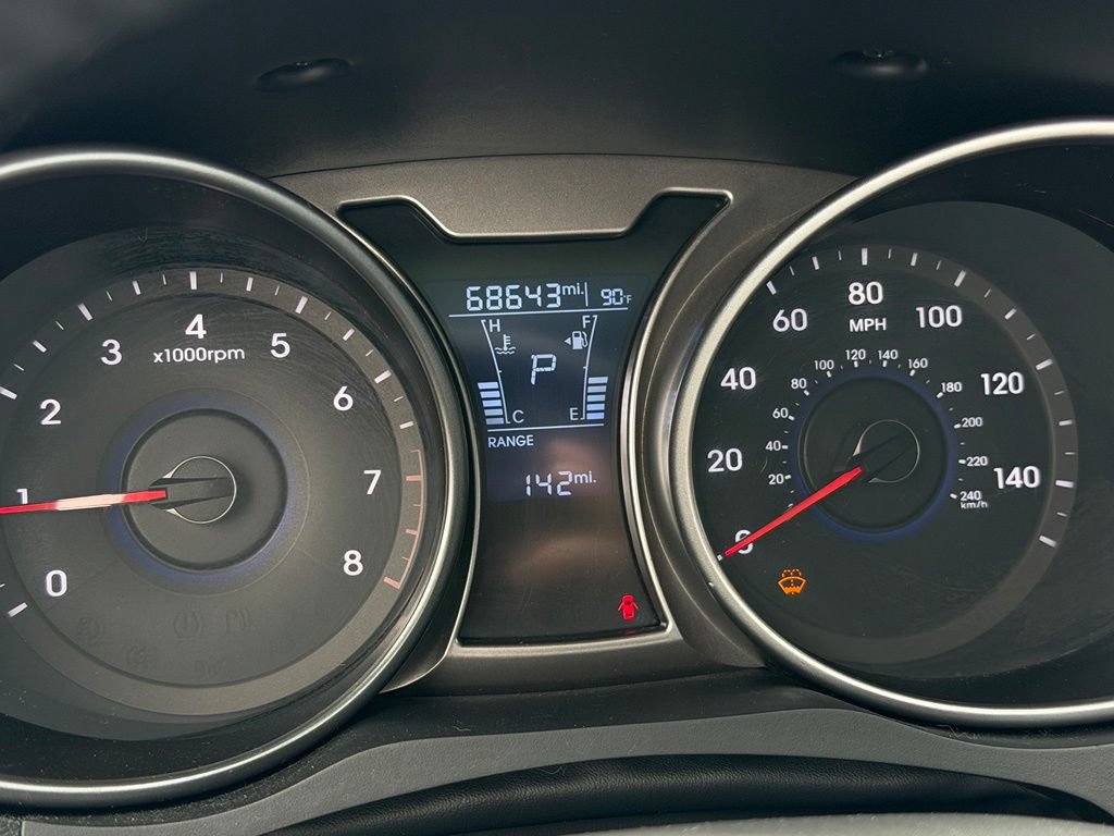 Used 2017 Hyundai Veloster Value Edition FWD image 33