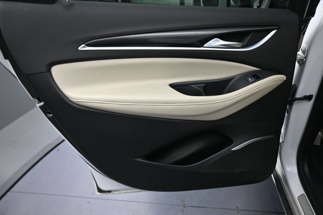 Used 2019 Buick Enclave Essence FWD image 28
