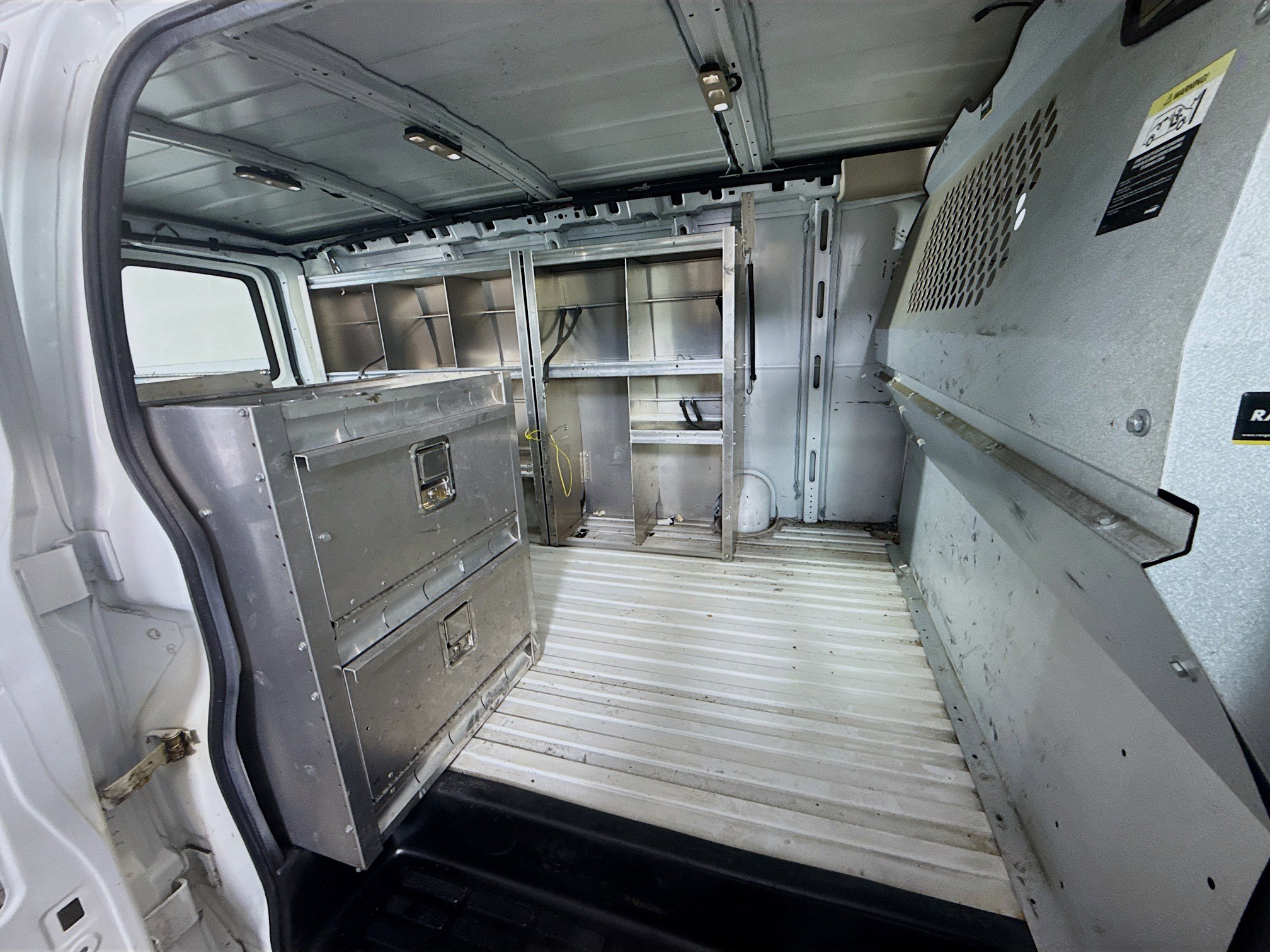 Used 2017 Chevrolet Express 2500 image 22