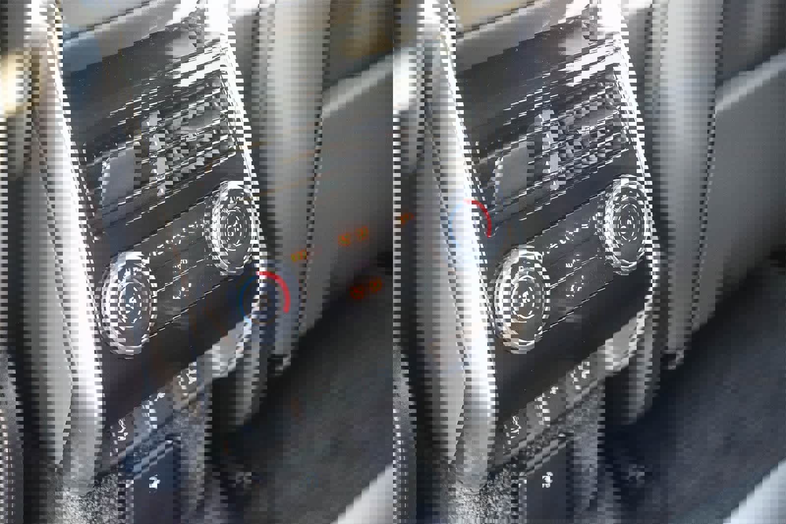 New 2026 Land Rover Range Rover SE image 18