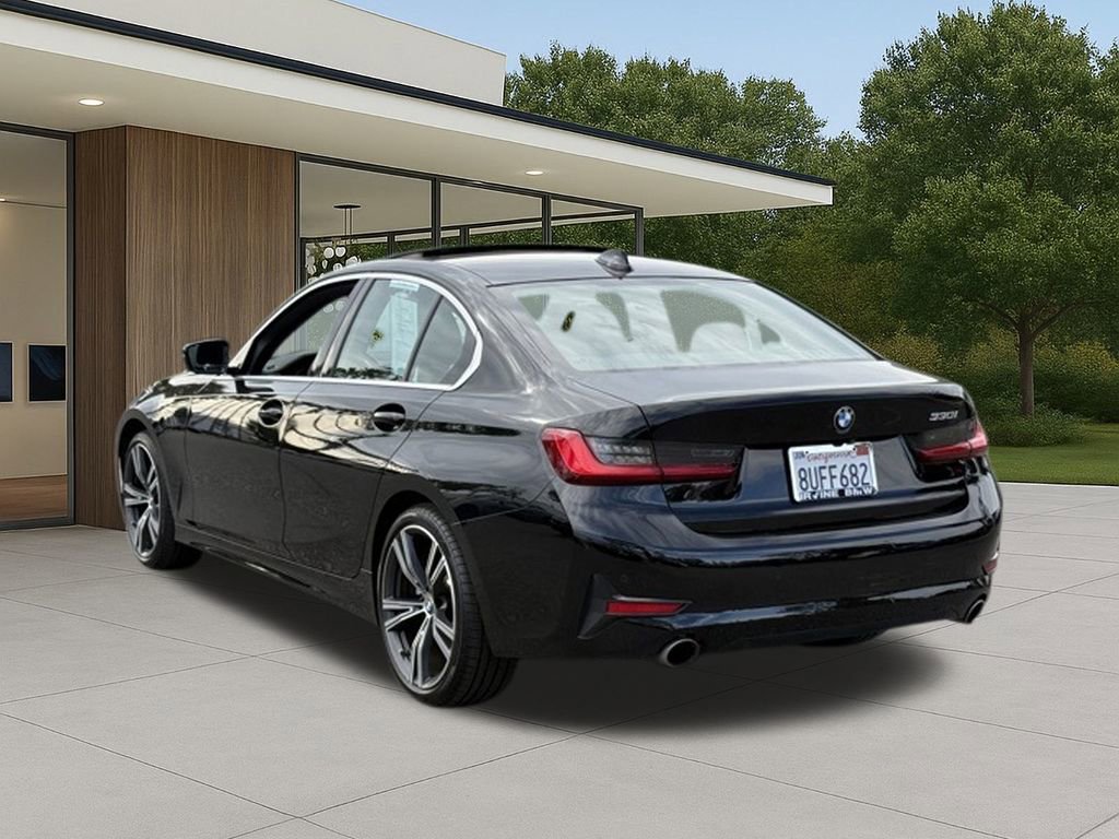 Used 2021 BMW 330i Sedan w/ Driving Assistance Package image 12