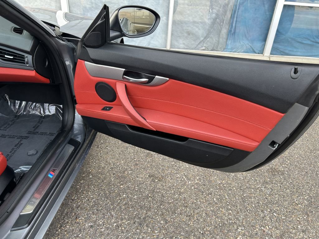 Used 2011 BMW Z4 sDrive30i w/ M Sport Pkg image 23
