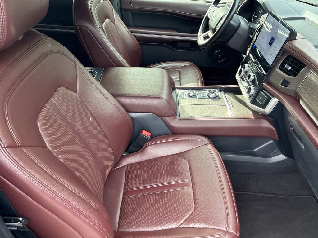 Used 2024 Ford Expedition Limited AWD/4WD image 48