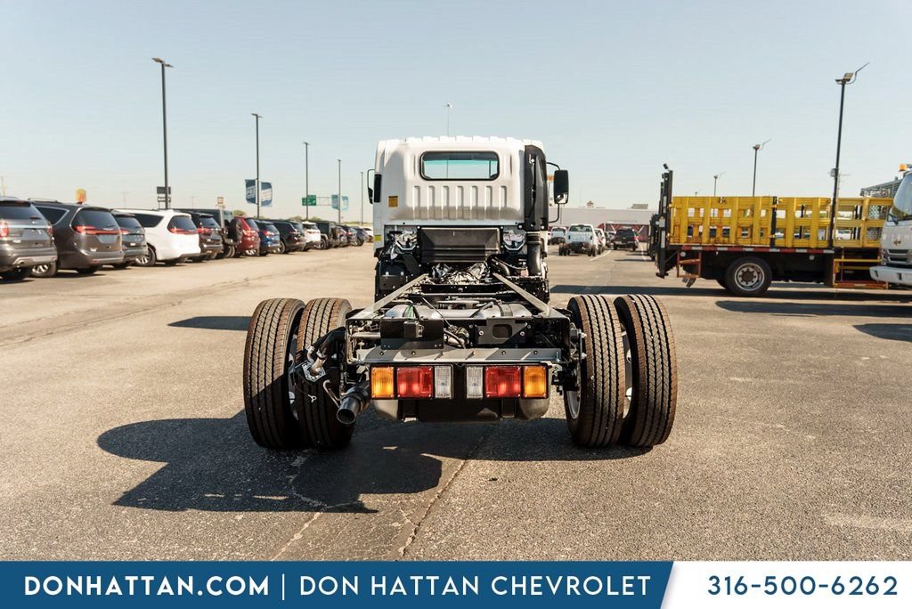 New 2025 Chevrolet Low Cab Forward RWD image 33