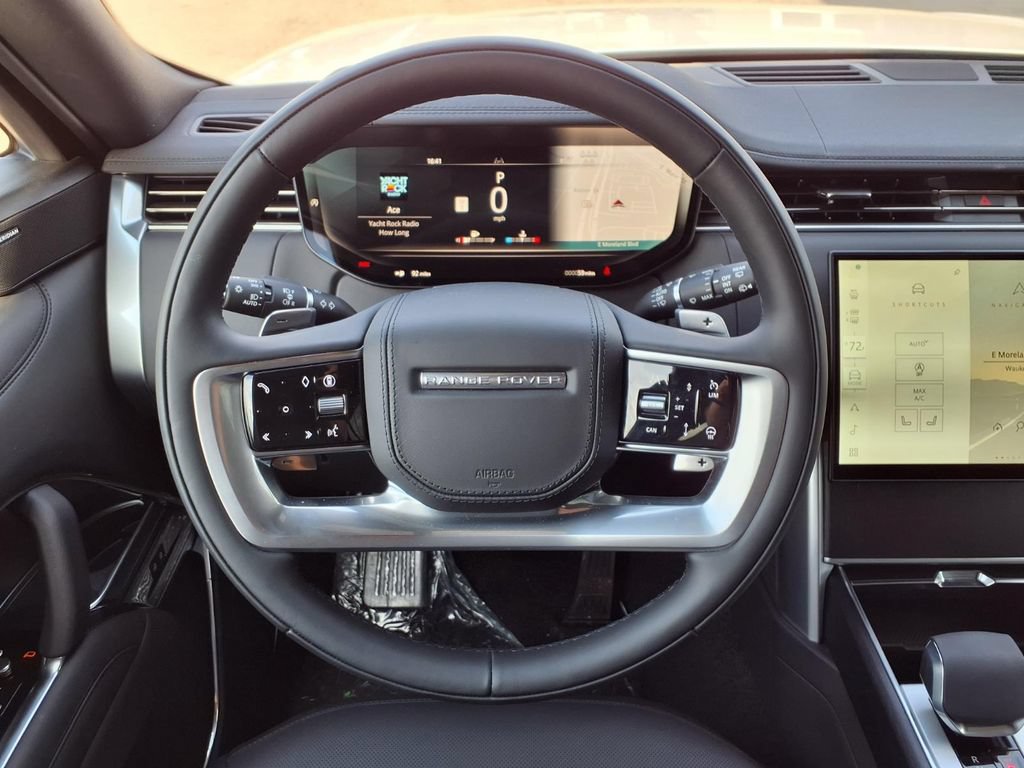 New 2026 Land Rover Range Rover Long Wheelbase SE AWD/4WD image 16