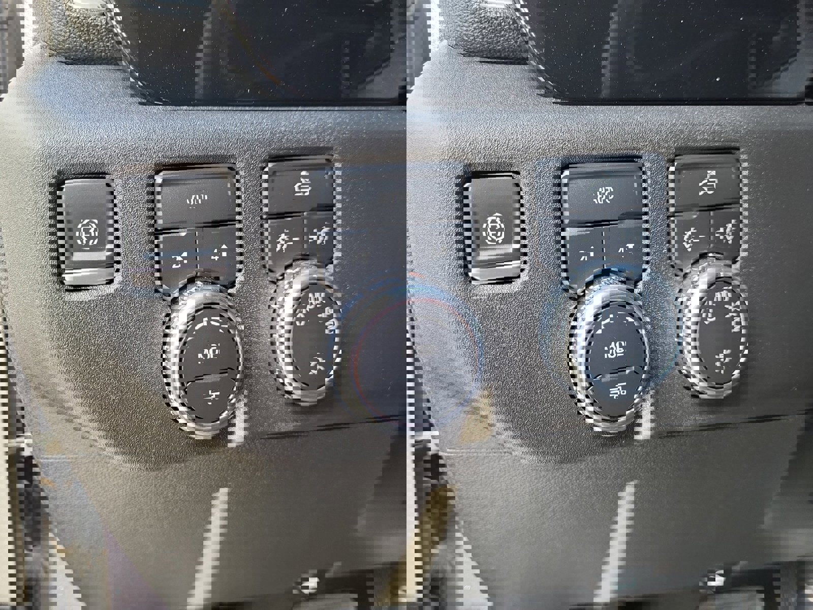 Used 2023 GMC Sierra 1500 SLE image 31