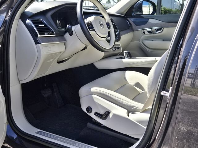 Certified 2023 Volvo XC90 B6 Plus w/ Protection Package Premier AWD/4WD image 14