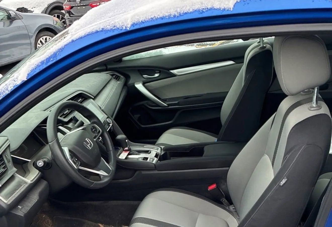 Used 2017 Honda Civic EX-T image 4