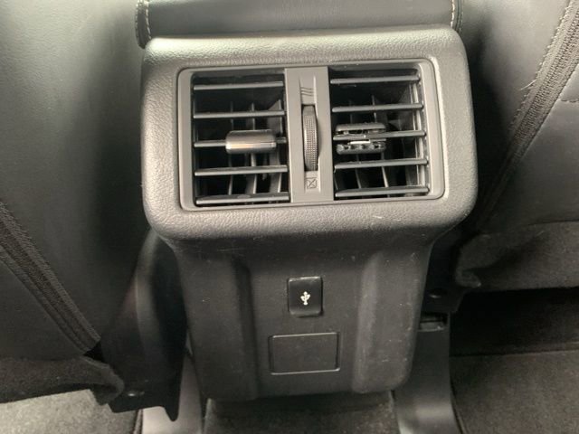 Used 2019 Mitsubishi Outlander AWD image 20