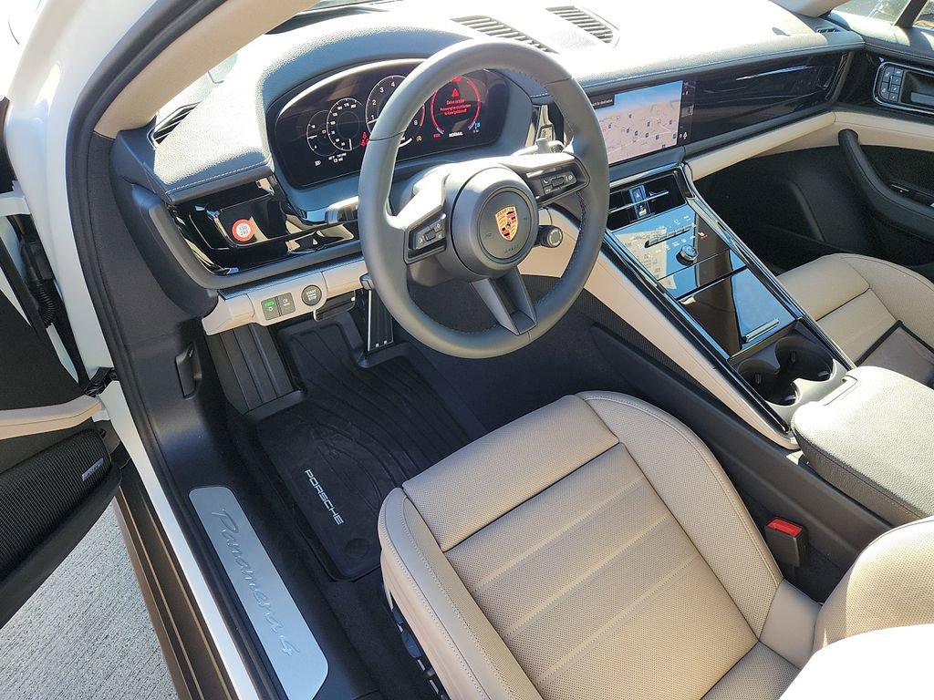 New 2026 Porsche Panamera 4 image 4