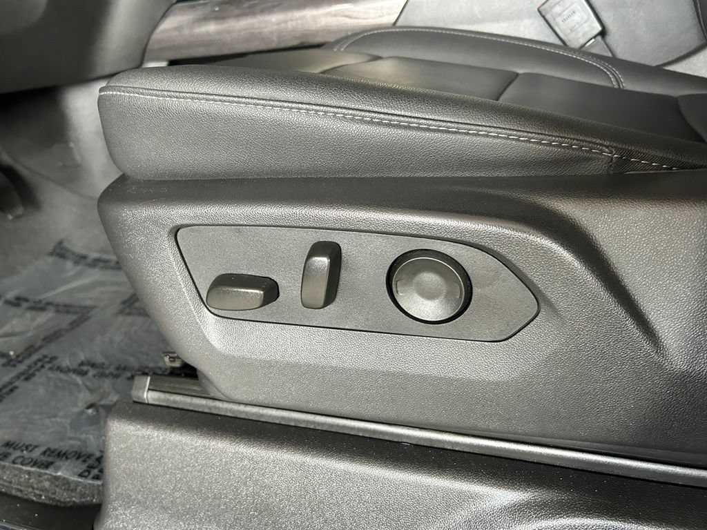 Used 2025 Chevrolet Silverado 2500 LTZ w/ Trail Boss Package AWD/4WD image 11
