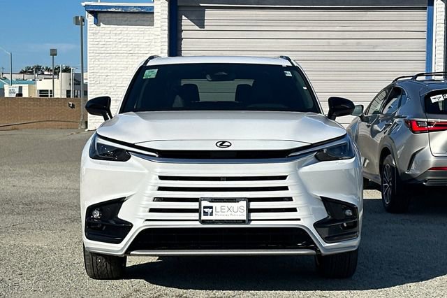 New 2026 Lexus TX 500h AWD image 3