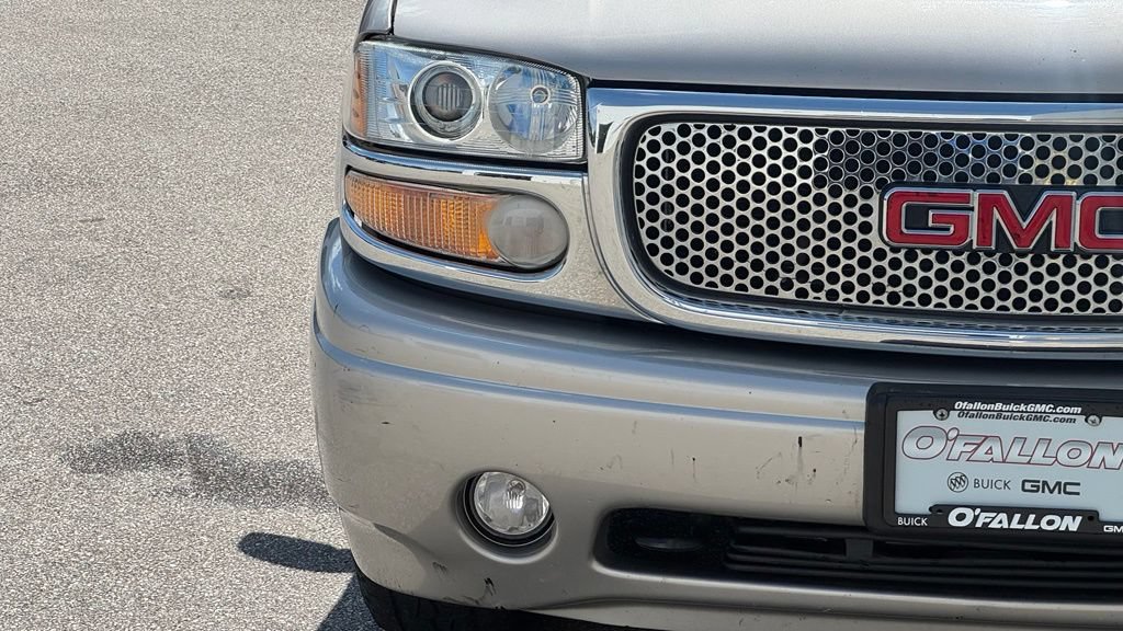 Used 2004 GMC Yukon XL Denali AWD/4WD image 8