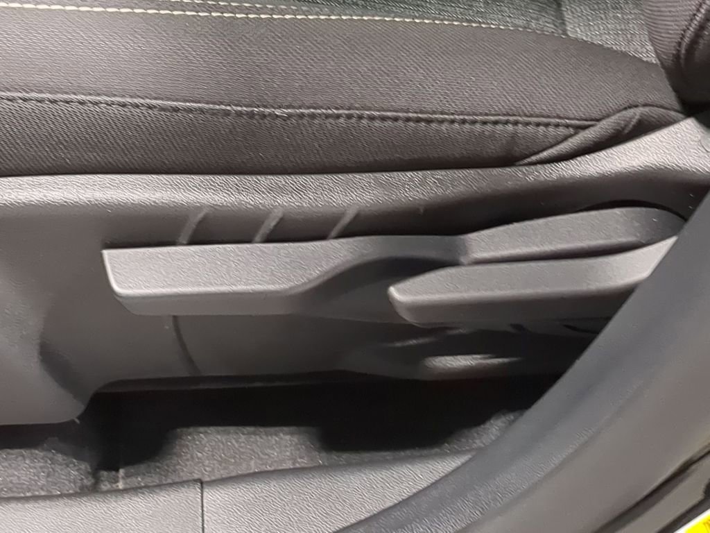 Used 2026 GMC Terrain Elevation w/ LPO, Floor Liner Package image 17