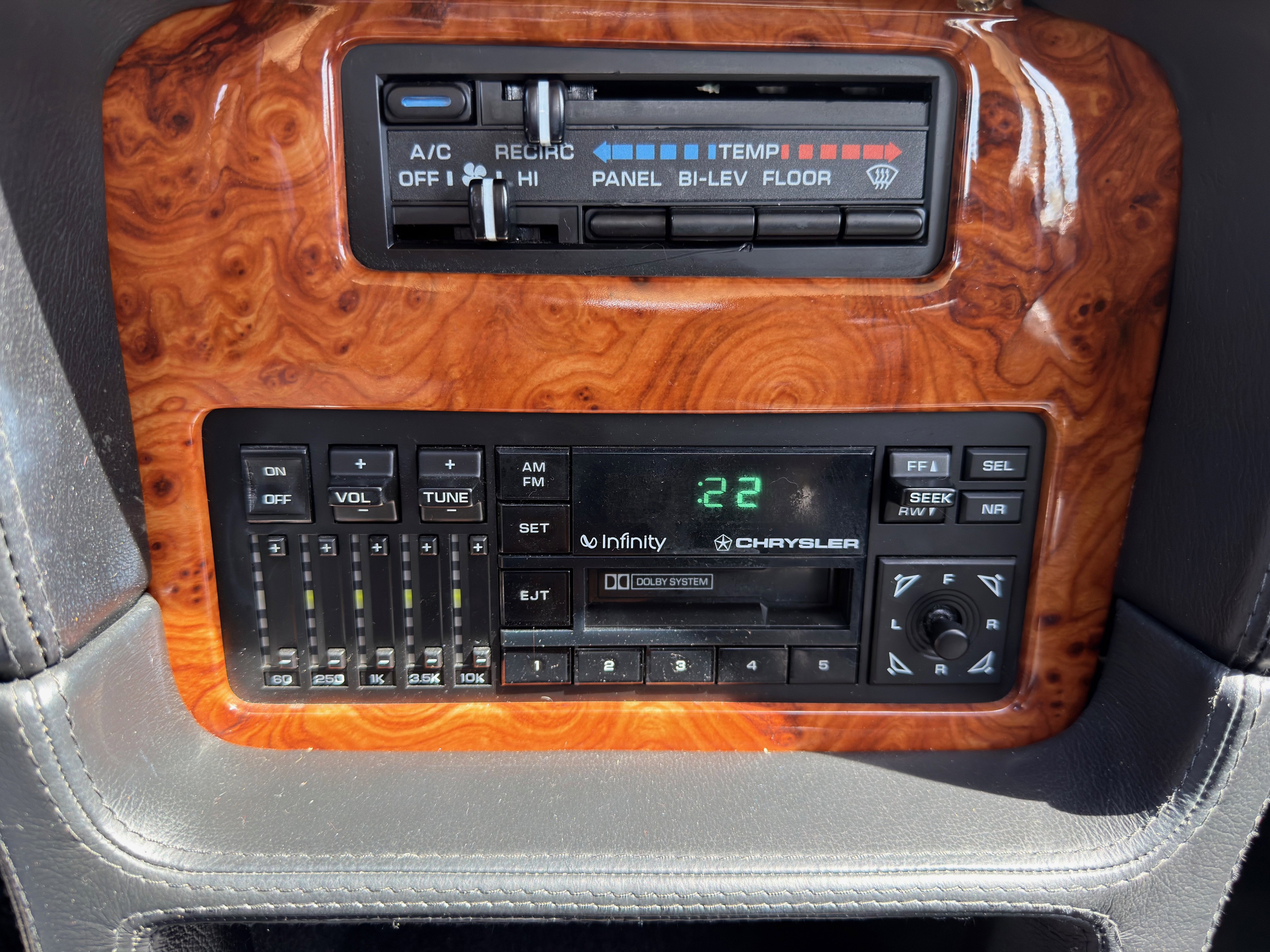 Used 1991 Chrysler TC by Maserati image 23