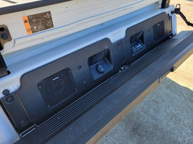 Used 2023 GMC Sierra 1500 AT4 w/ AT4 Premium Package AWD/4WD image 9