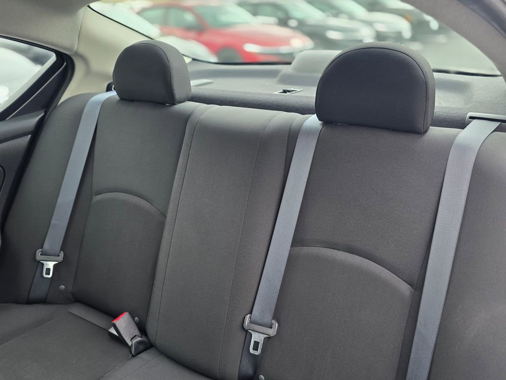 Used 2016 Nissan Versa S FWD image 14