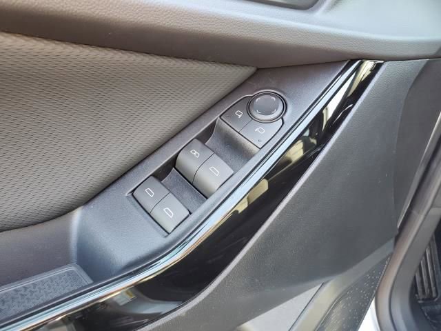 New 2026 Chevrolet Equinox LT image 12