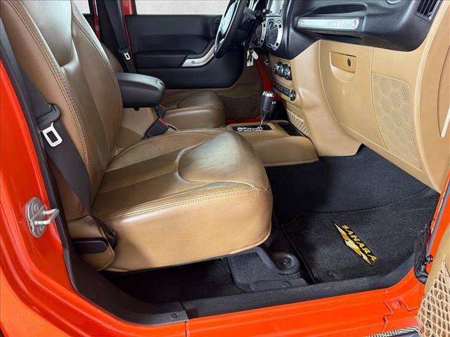 Used 2015 Jeep Wrangler Unlimited Sahara AWD/4WD image 14