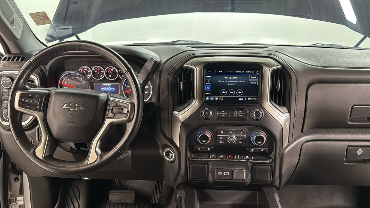 Used 2022 Chevrolet Silverado 1500 LT Trail Boss w/ Bed Protection Package image 9