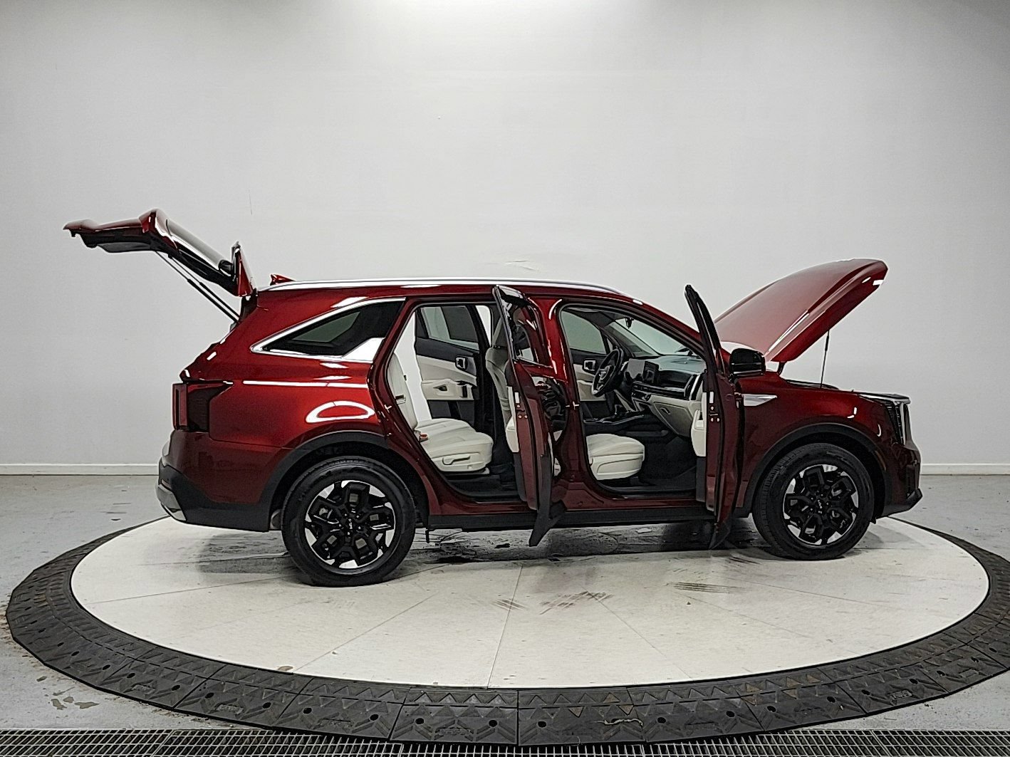 Used 2025 Kia Sorento S w/ Panoramic Sunroof Package FWD image 17