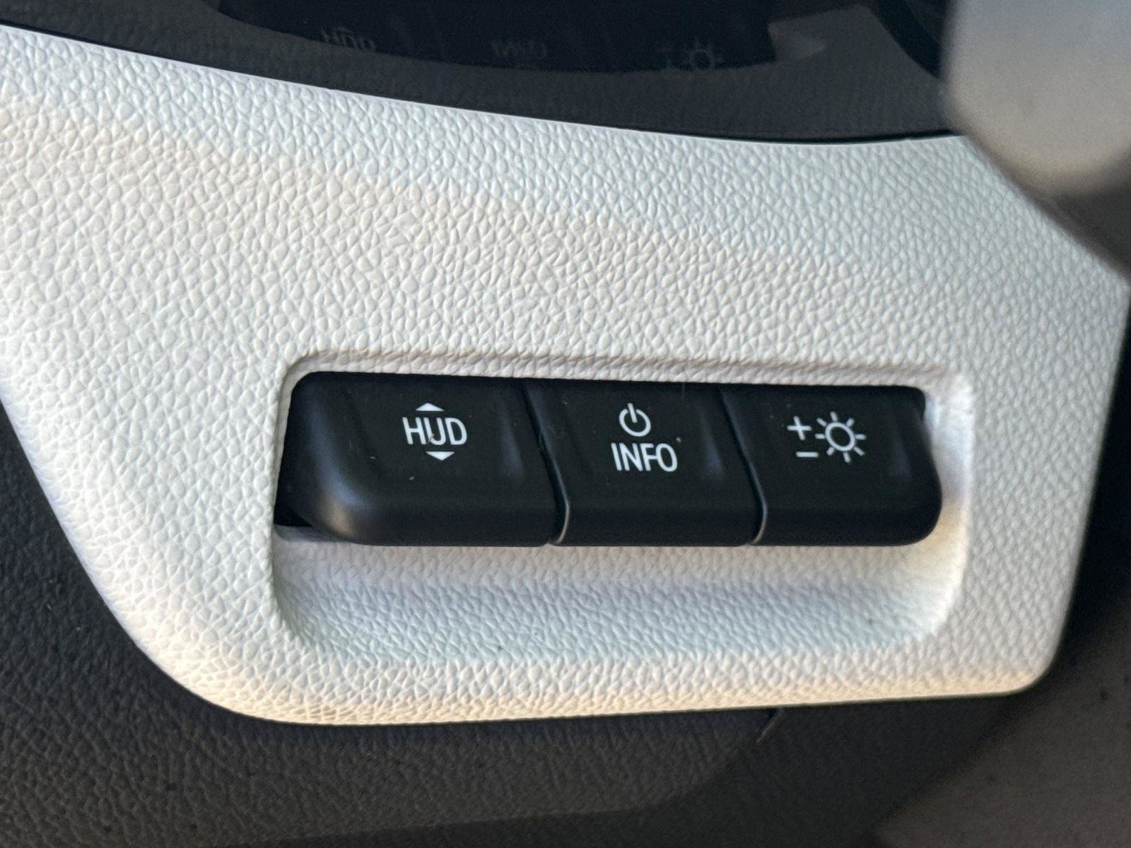 Used 2023 Buick Encore GX Essence w/ Advanced Technology Package AWD/4WD image 19