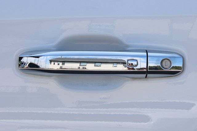 Used 2021 Chevrolet Silverado 1500 LTZ w/ Technology Package image 9