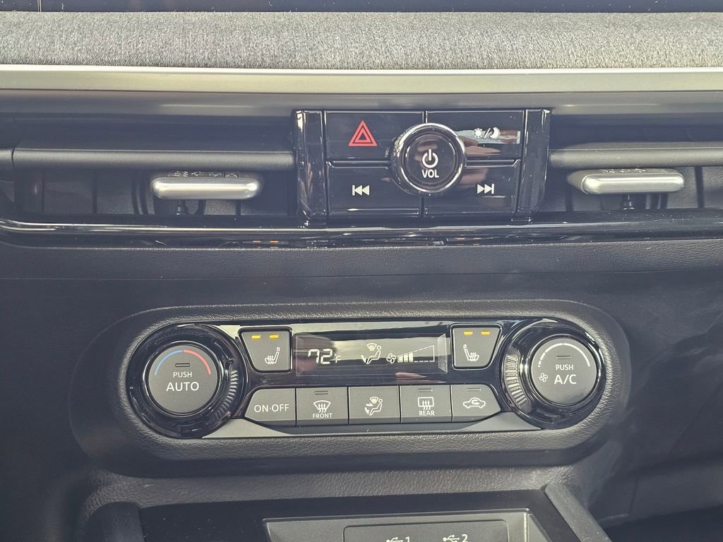 New 2026 Nissan Kicks SV w/ SV Premium Package image 16