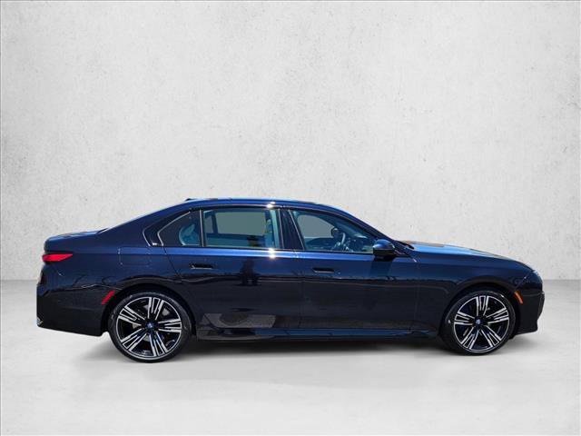 Used 2026 BMW 750e xDrive AWD/4WD image 4