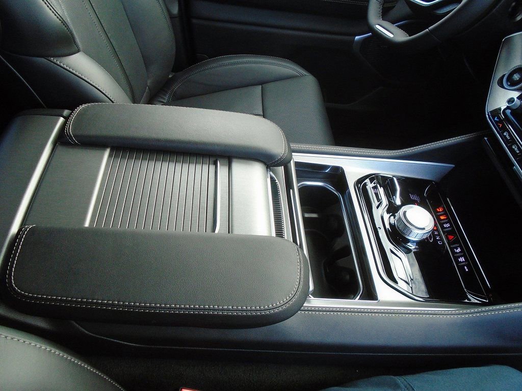 New 2025 Jeep Wagoneer Series II w/ Premium Group I image 13