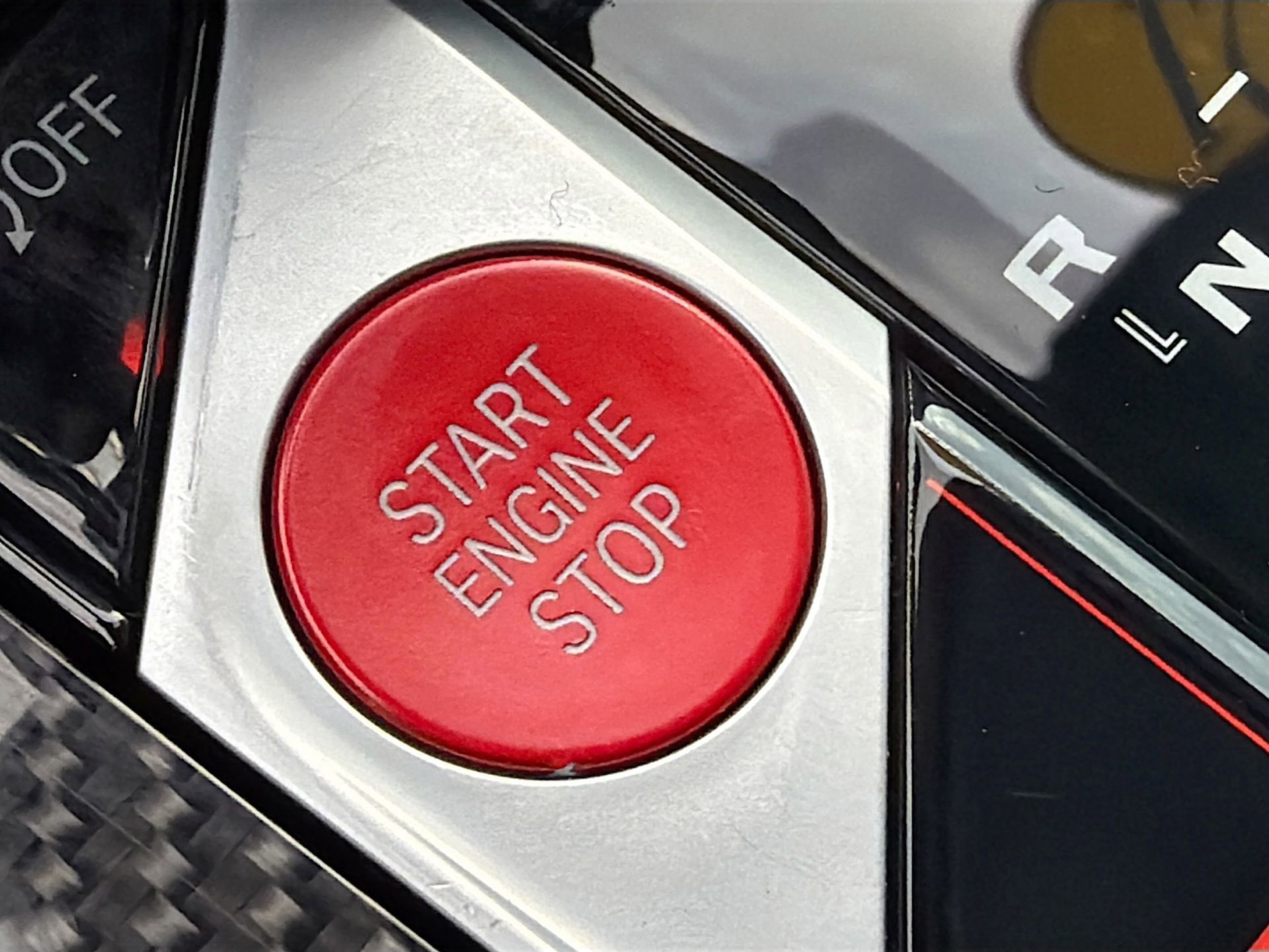 Used 2021 BMW X6 M w/ Competition Package image 37