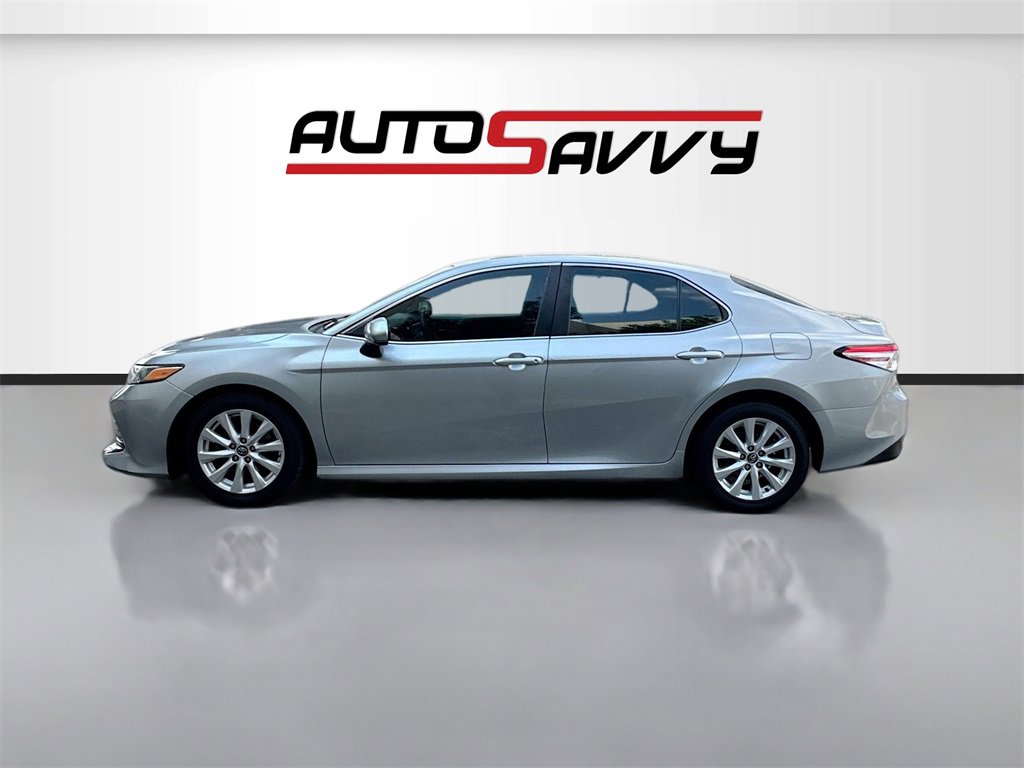 Used 2020 Toyota Camry LE image 4