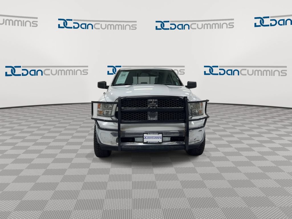 Used 2016 RAM 1500 Classic SLT AWD/4WD image 3