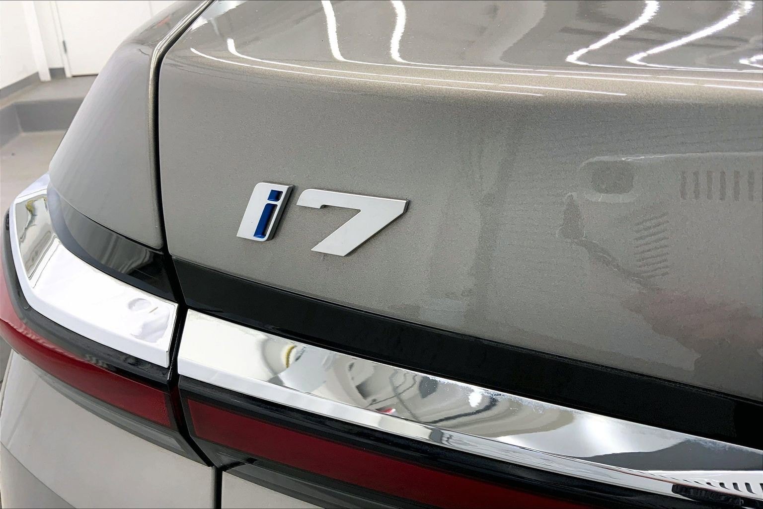 Used 2024 BMW i7 eDrive50 image 18