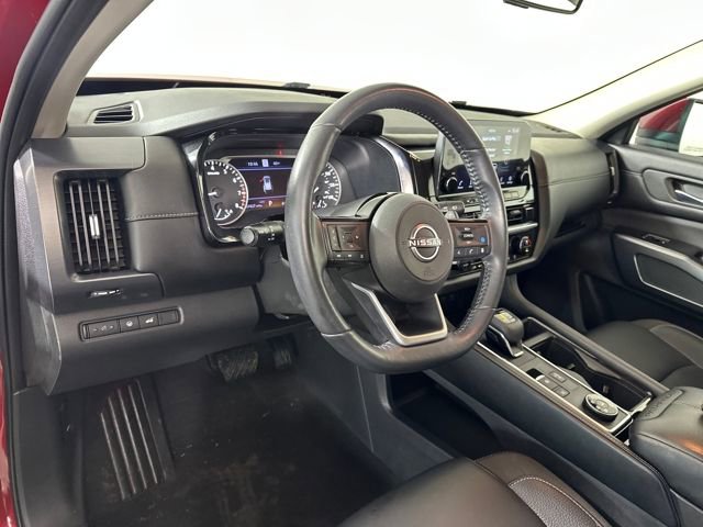 Used 2023 Nissan Pathfinder SL image 13