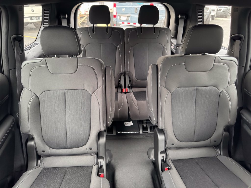 New 2027 Jeep Grand Cherokee L 4WD image 14