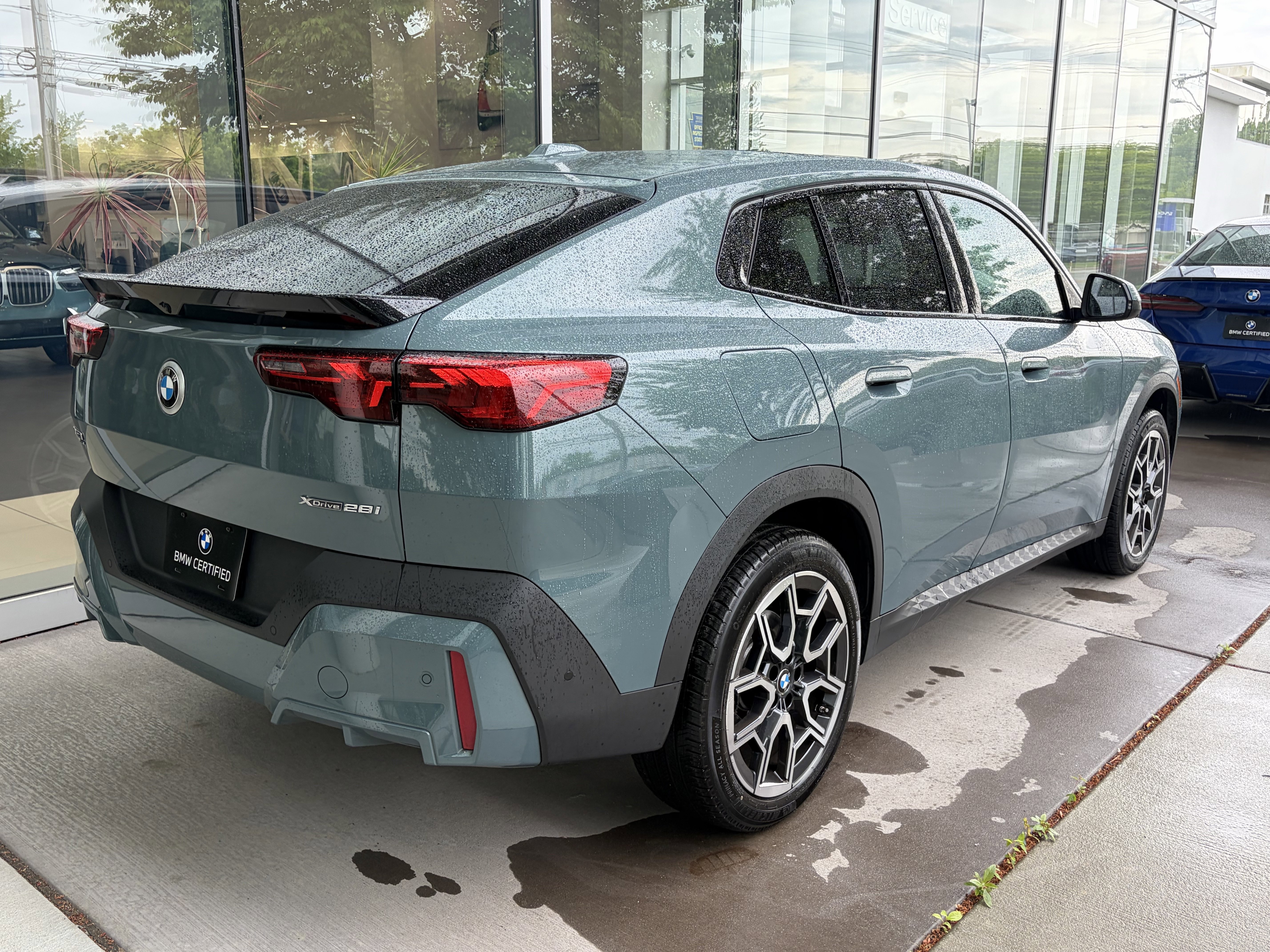 Certified 2025 BMW X2 xDrive28i AWD/4WD image 5
