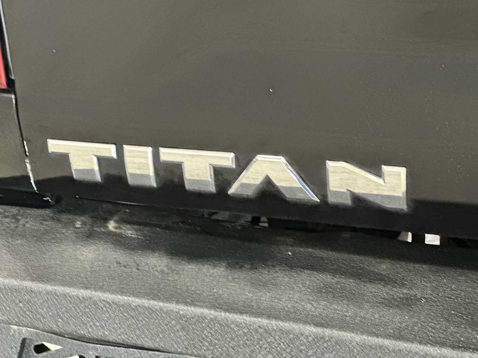 Used 2021 Nissan Titan SV w/ SV Convenience Package RWD image 12