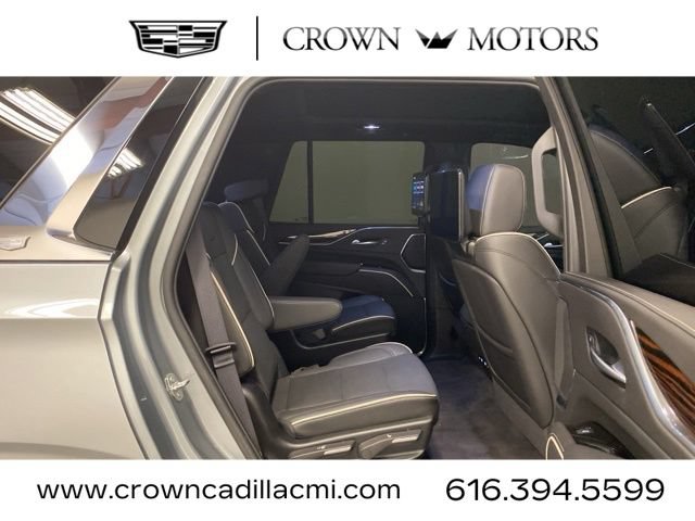 Certified 2024 Cadillac Escalade Premium Luxury AWD/4WD image 28