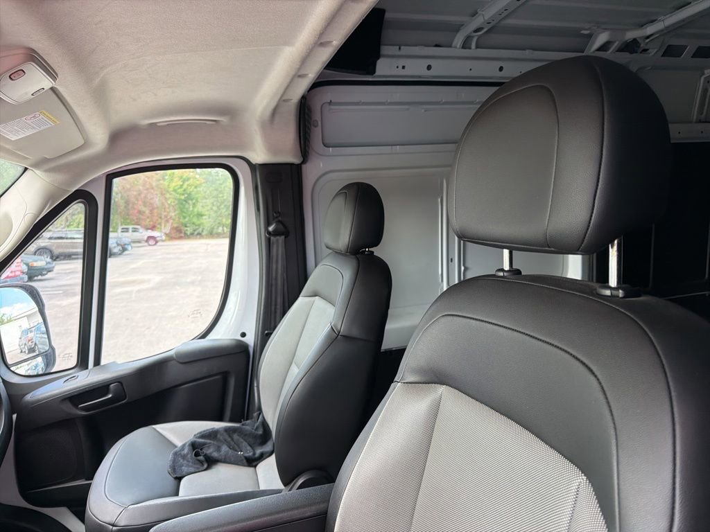 Used 2025 RAM ProMaster 2500 w/ Convenience Group FWD image 10