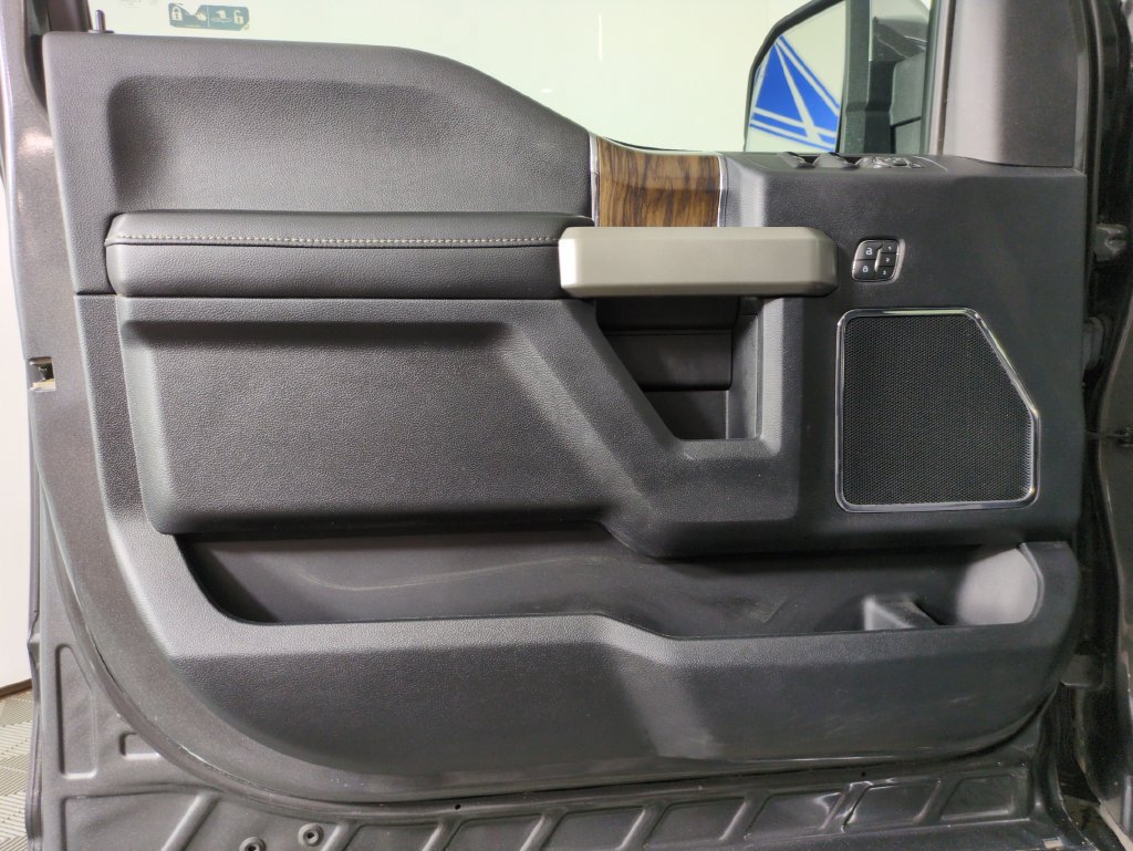 Used 2020 Ford F150 Lariat AWD/4WD image 14