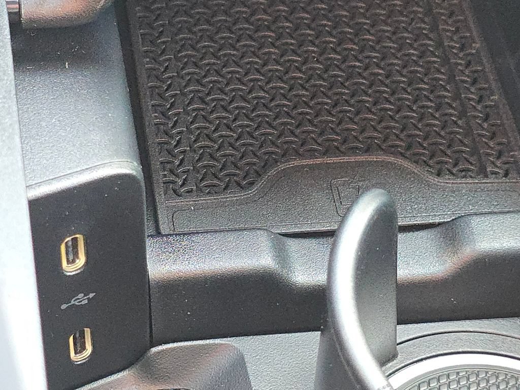 New 2026 Mercedes-Benz E 53 AMG e 4MATIC Sedan image 34