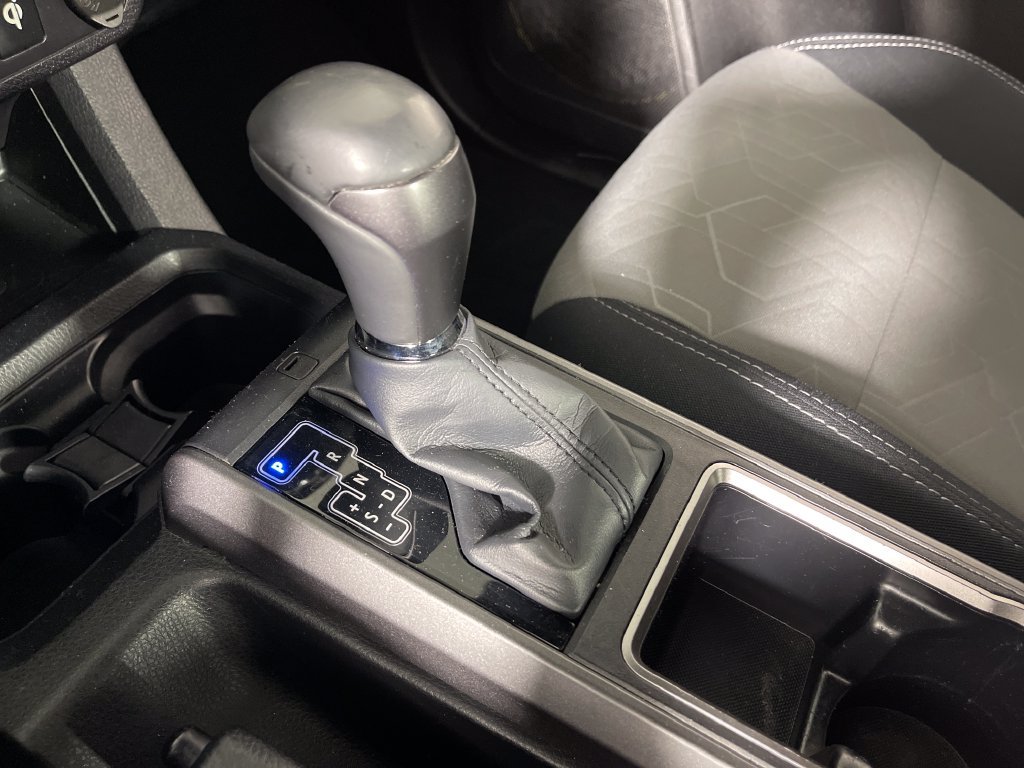 Used 2022 Toyota Tacoma TRD Sport w/ TRD Premium Sport Package RWD image 22