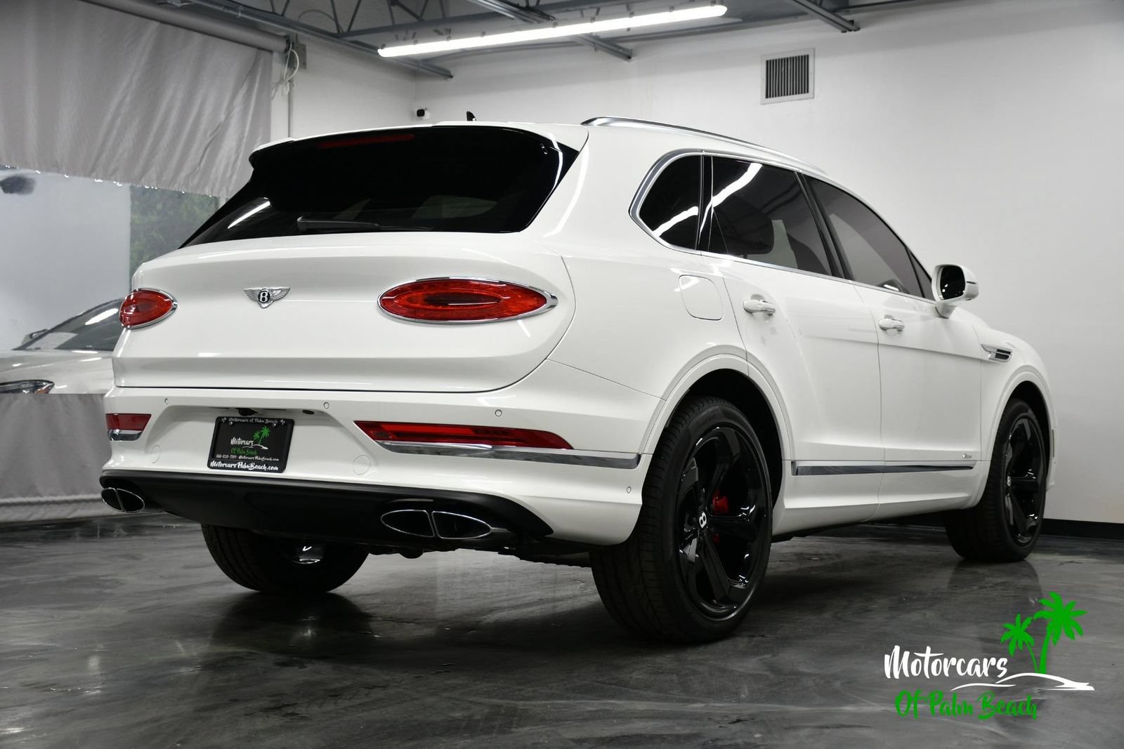 Used 2023 Bentley Bentayga AWD/4WD image 20