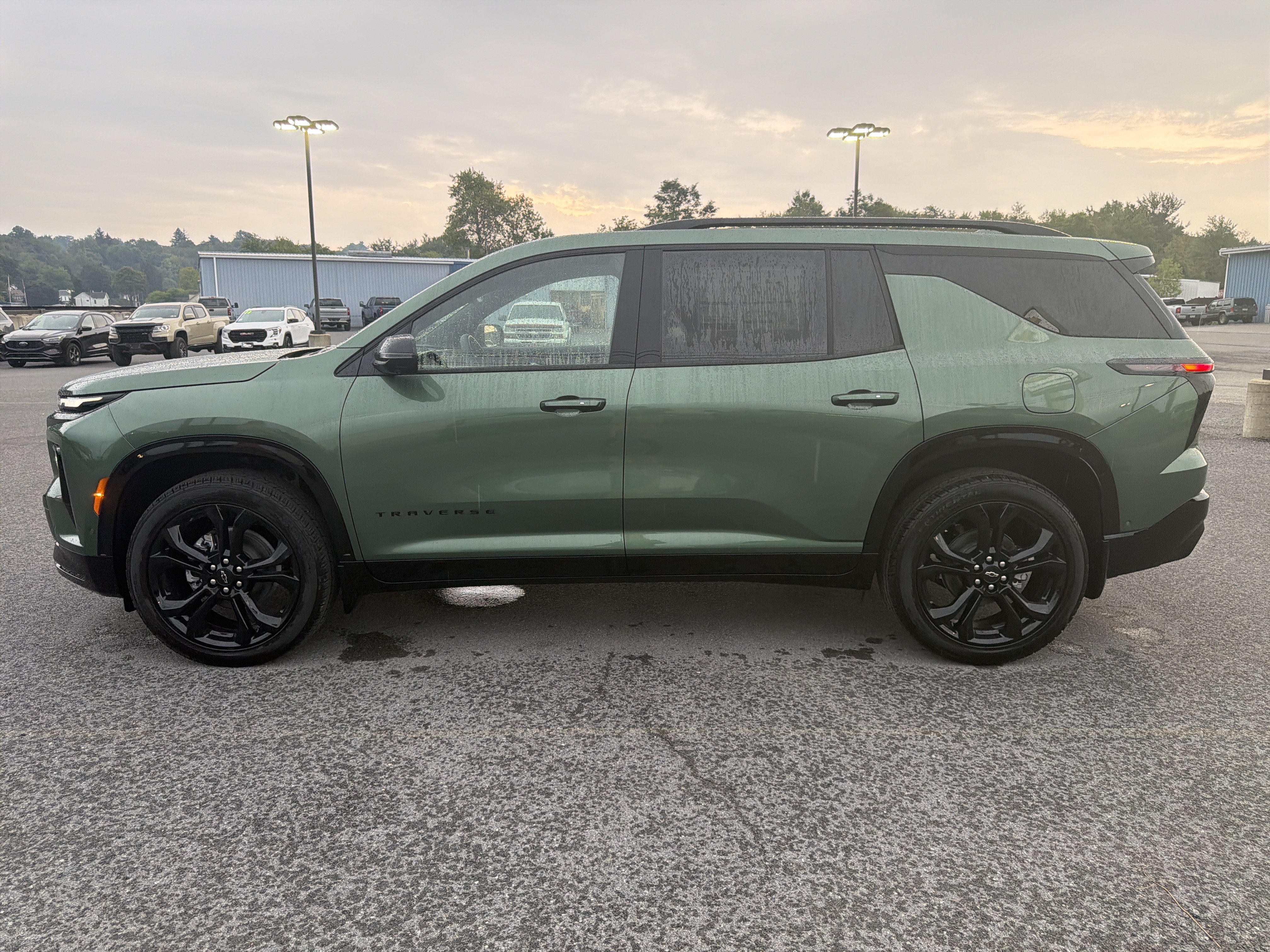 New 2027 Chevrolet Traverse RS w/ LPO, Floor Liner Package AWD/4WD image 13