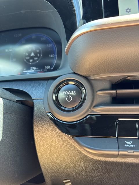 Used 2024 Toyota Crown XLE image 21