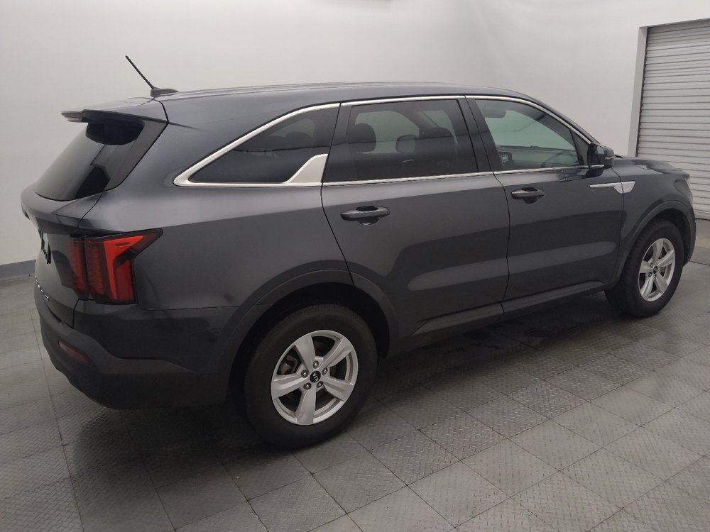 Used 2021 Kia Sorento LX AWD/4WD image 10