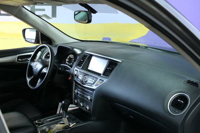 Used 2020 Nissan Pathfinder SL image 13