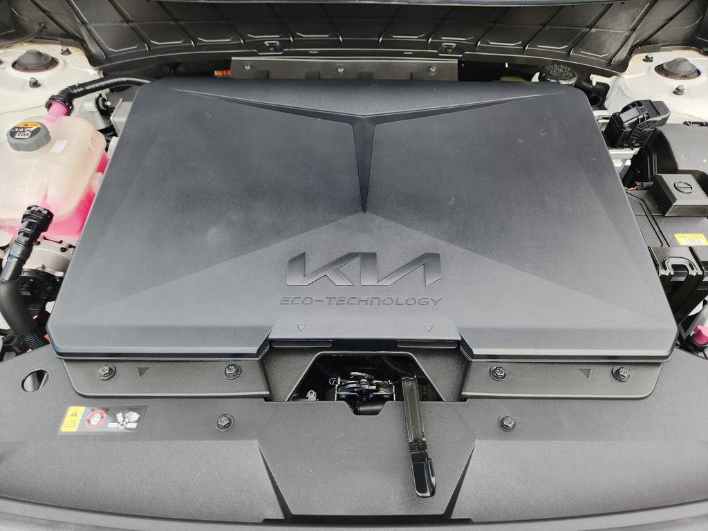 Certified 2023 Kia Niro Wind w/ Wind Preserve Package FWD image 29